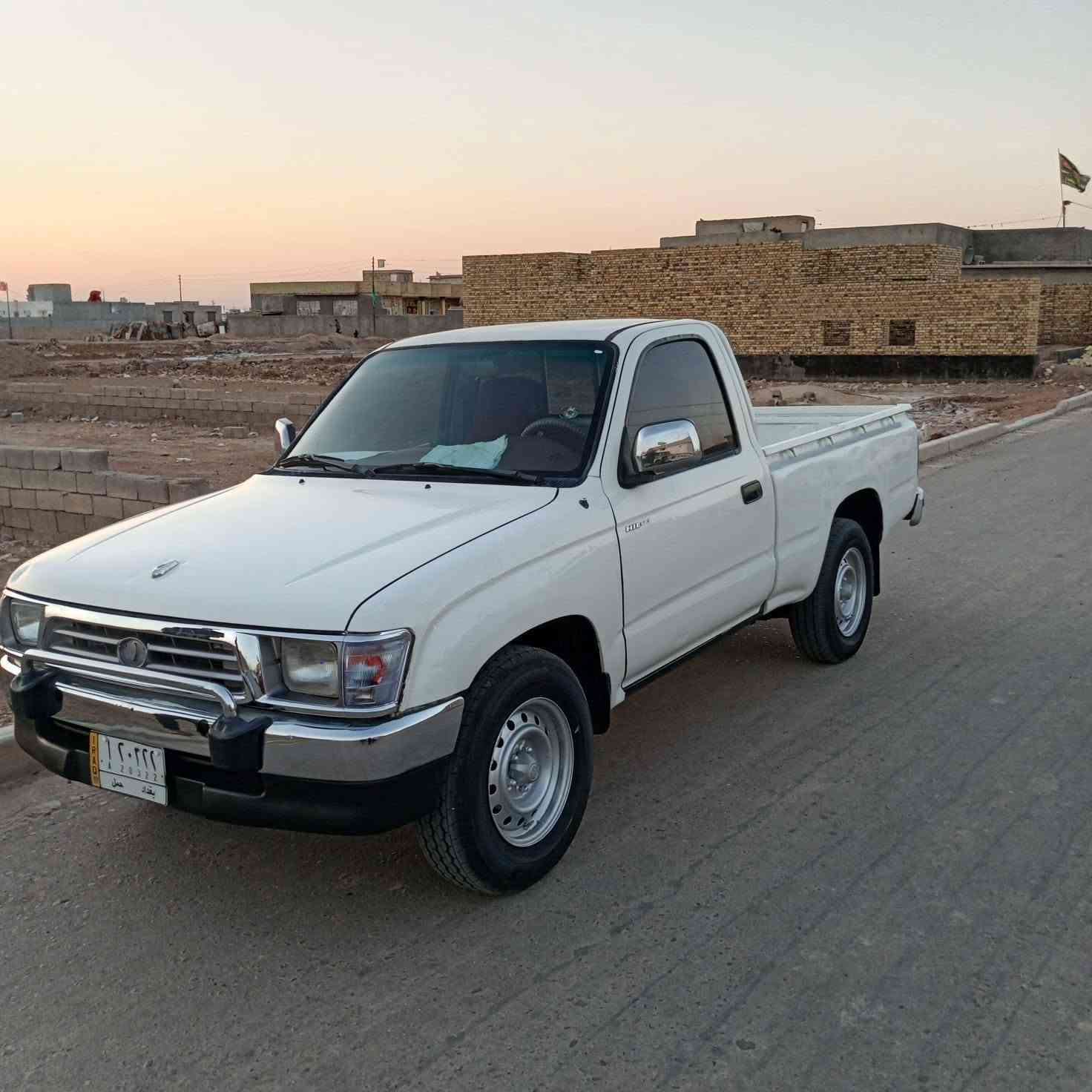 السلام عليكم سياره البيع العنوان بصره كرمه علي 2001 تيوتا  نضيفه كلش
الرقم ***********
