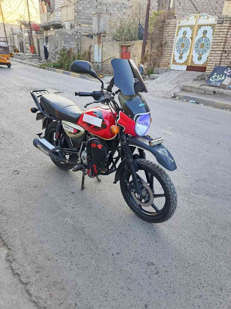 سلام عليكم بوكسر 23 رقم بغداد تحويل ب اسمي شوفت عينك دراجه مال شغل كبل ل شارع سبب البيع ضروف مكاني بغداد المعامل العماري قرب معمل التمر السعر 2250 وبيها مجال قليل ***********
