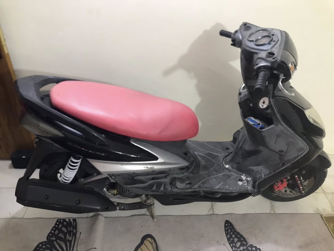 دراجة سكنس فحل رمبة ماشايفة الاسبانة سلف هندر  كهرابائيات شغالة ربع نگرة تشتغل في أي وقت السعر ٥٧٥ اليكسرون حاجات الناس رجاءً لا تدخلون الرقم ***********
