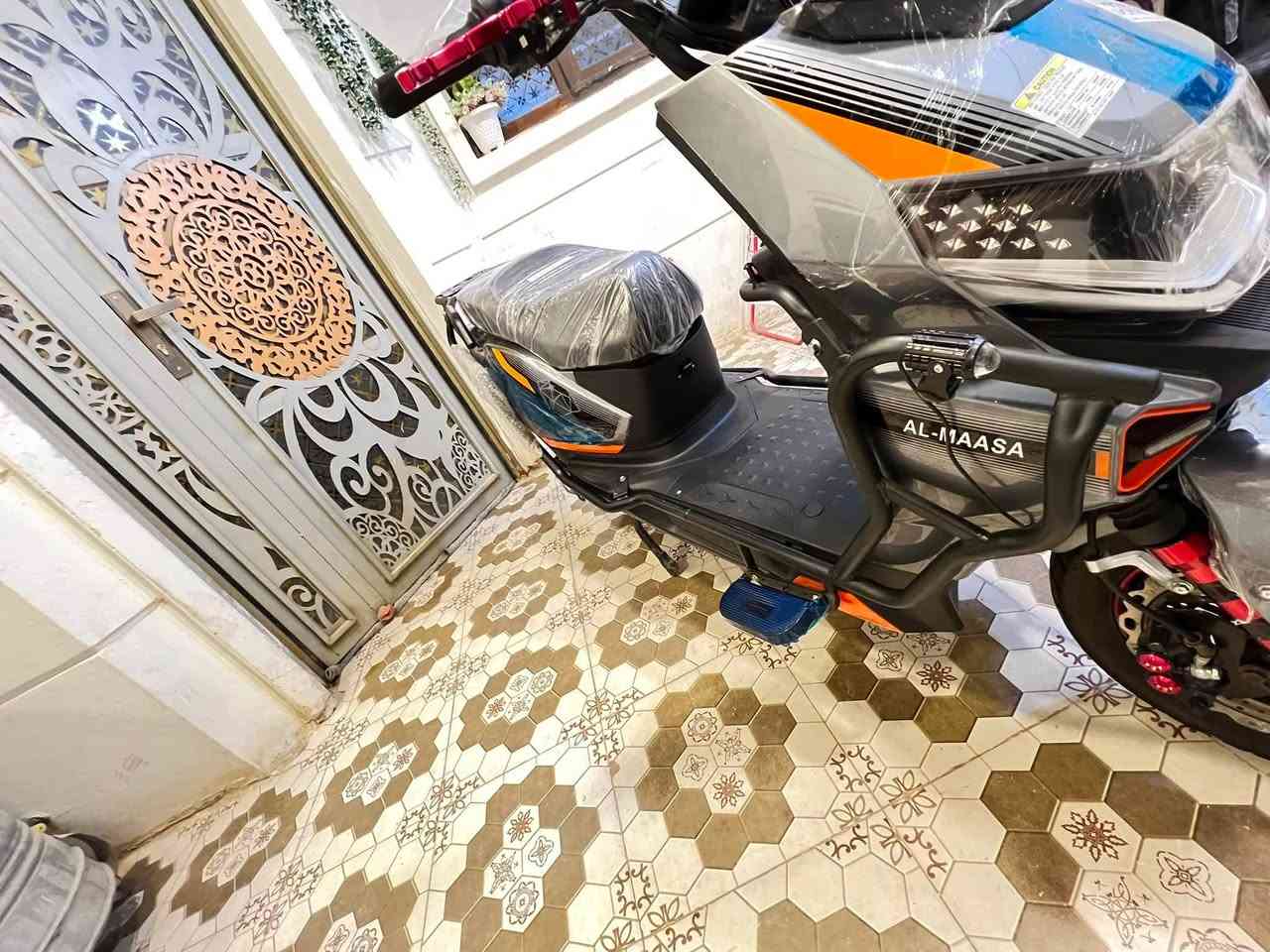 السلام عليكم
دراجه شركة الماسا 💎 الاباتشي 
موديل2026
موطور بالكارتون جديد
(اخو الزيروو مستخدم شي قليل مكفول حته من شخط ...)
(بطاريات عدد 6 على فحص ) 
فول مواصفات  «ملف 3500W» 
(نظام  R) (نظام P)
(مخرج شحن USP) 
(سرعة 99) (سرع 4)
(مثبت سرعة) 
لايت زنون عالي ناصي 
اشاير يمنة يسرة دبل اشارة
السعر 725وبي مجال
الموقع داخل الرمادي
الاستفسار :***********
