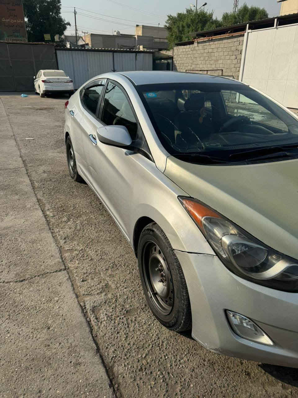 السلام عليكم (بيع او مراوس)النترا موديل 13 وارد امريكي رقم بابل الإنكليزي مشروع وطني بسمي حادثها  جاملغ وبنيد وطخه بسيطه بالغد محرك 1800 تمام كير تمام تبريد منظومة جديدة نقص غاز فقط تخم تاير جديد السعر المطلوب 88 وبيها مجال العنوان بغداد مقابل ألعاب السيديه سونار السياره ناشره ويه الصور
بيها قطع صبغ ابيع حزام 
اتصال *********** متوفر واتساب بغداد, العراق
