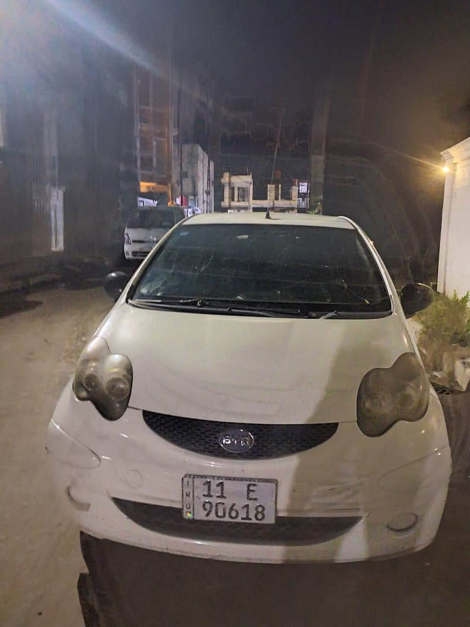 السلام عليكم BYD للبيع f0 موديل ٢٠١٣ باسمي سيارة السعر ٤٠ ورقة تبريد شغال مكينة جديدة استعمال شخصي ***********
