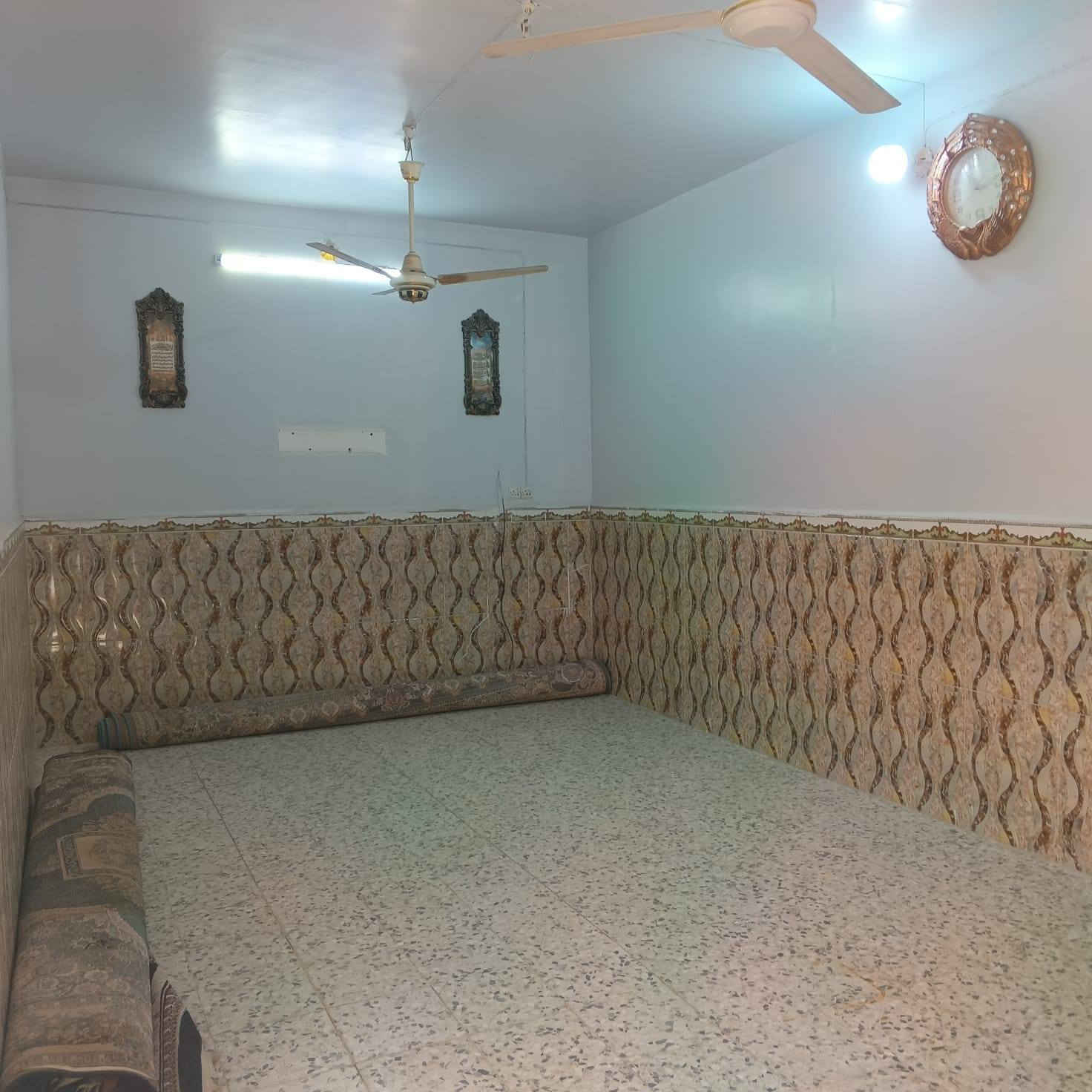 سلام عليكم
بيت للبيع المساحه 230 يحتوي عله ثنين غرف نوم وحمام داخلي وخارجي ومكشوفات ثنين وحديقه وساحت بيت جبيره اساس البناء تجعيب وبناء حجر جيري سقف عكاده موقع البيت كوفه شارع المعمل قرب صورت شيخ احمد الوائلي يبعد عن الشارع ٥٠٠ متر للاستفسار الاتصال على الرقم ***********
ملاحضه يرهم اقصاد مقدمه حسب الاتفاق ولباقي حسب الاتفاق ❤️

