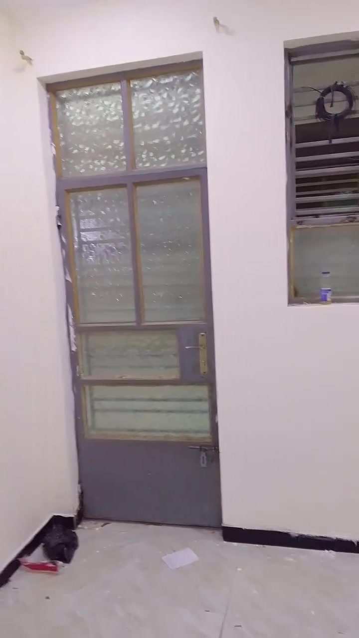 اذا واحد يريد صباغين صبغ درجه اولى بس بغمود ديكور احنا حاضرين مناسبين ***********
