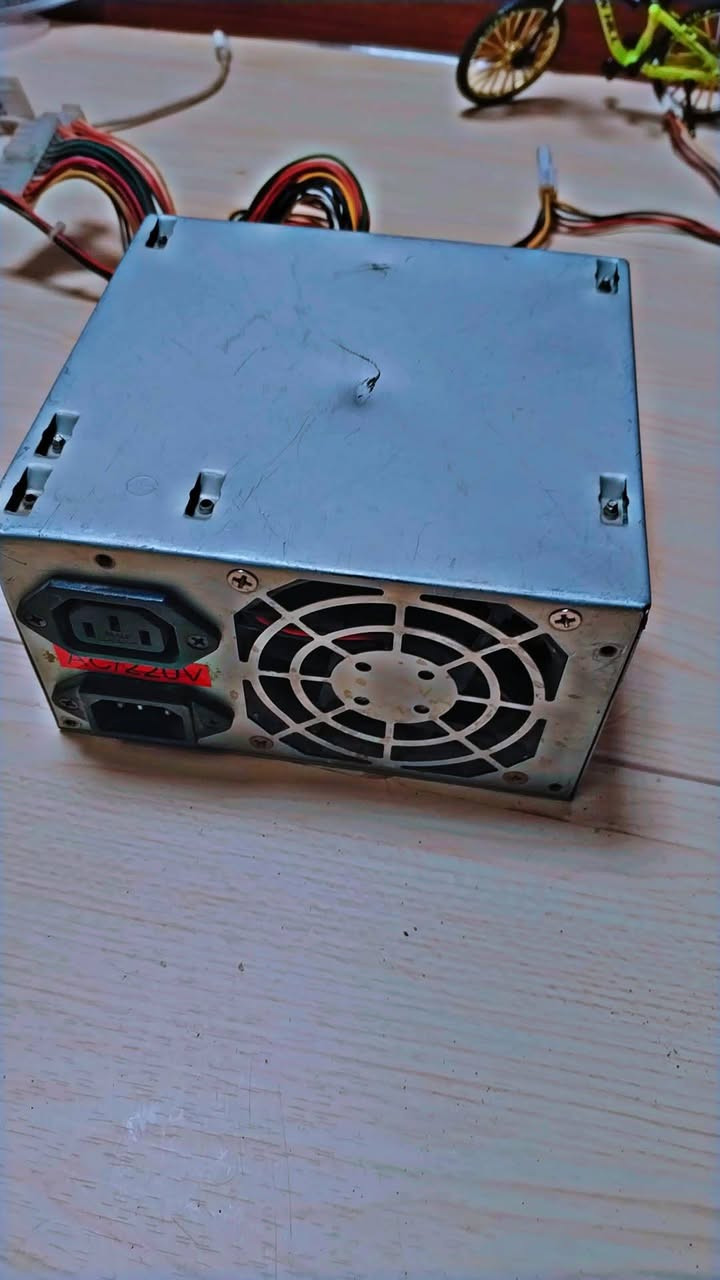 بور سبلاي بهل شكل منو يفيده يخلي سعر وياخذه جنه مستخدم ..
#بور_سبلاي


**إذا كنت صاحب هذا الإعلان وتريد حذفه لأي سبب، رجاءا أرسل رسالة إلى الدعم الفني**