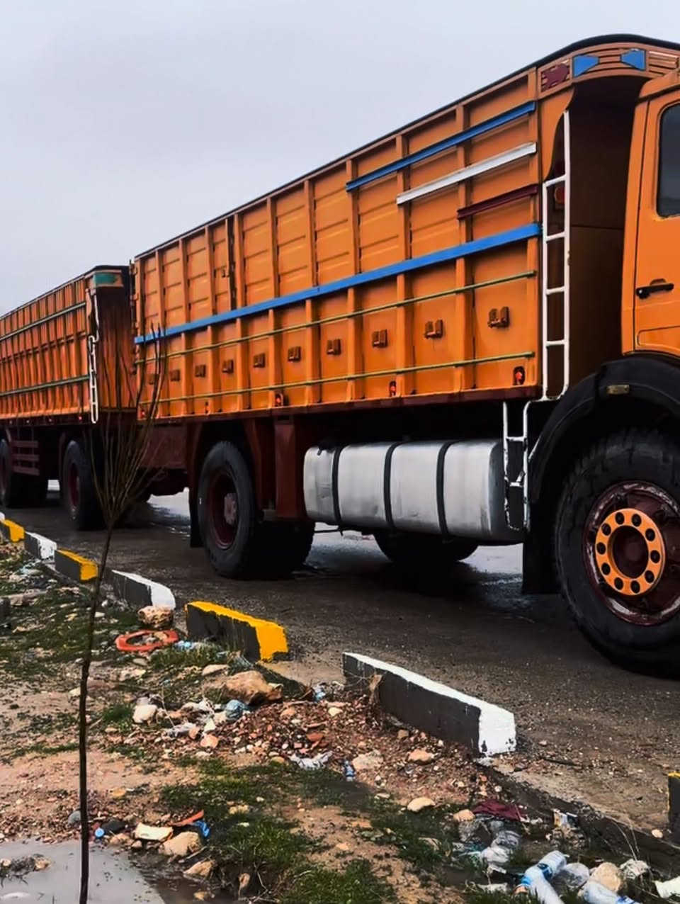 ألبي قاطره موديل ٧٨ كير ١٣٠محرك ٢٥ابو الفلسات 
بلادي. تفصيل تصل ع رقم. 

***********
