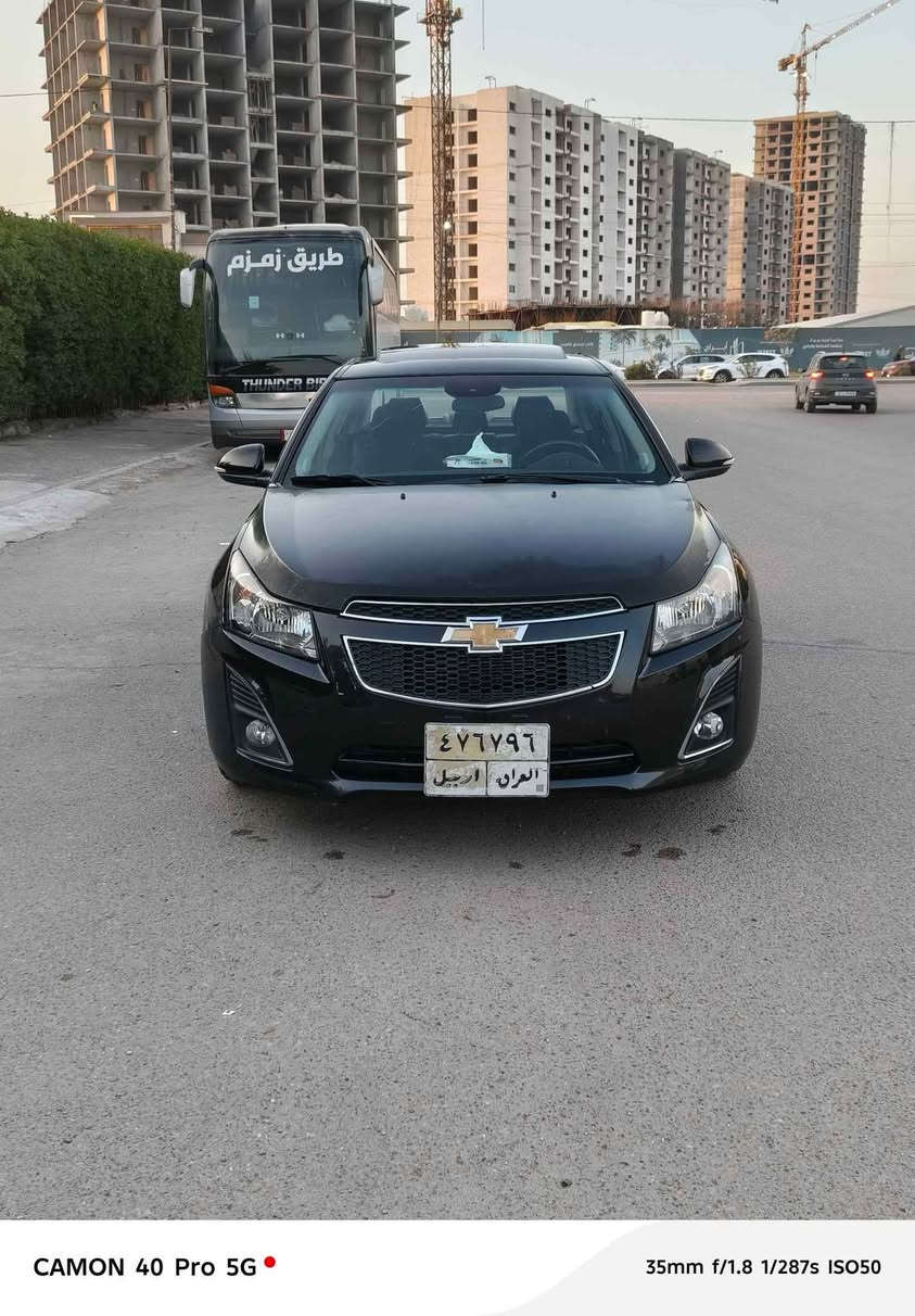 السلام عليكم
‏شوفر كروز خليجي 2017 رقم اربيل سنويه نافذه باسم شركه تحويل أو وكاله فول مواصفات 1/1 سلايت بصمه جميع الأبواب كشنات جلد ماشيه تقريبا 170 ألف مكينه 1800 المرغوب سياره جاهزه وخير من الله تبريد ثلج
‏بيها صبغ بنيد والوجه مال جنطه وشويه بالباب صور سونار بالمنشور بدون دواخل وحاليا بنيد جارد شويه. . 
‏السعر/79$ ومجال بسيط بيع أو مراوس. 
‏العنوان/بغداد-الاعلام قرب تقاطع درويش
‏*********** واتساب بغداد, العراق
