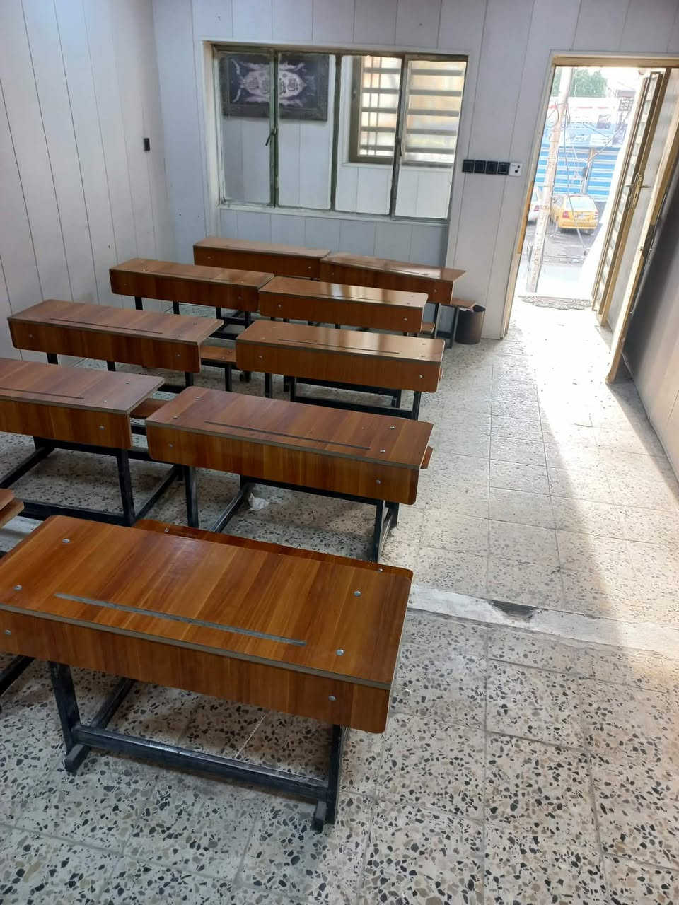 السلام عليكم اغراض معهد للبيع كلمن وسعره للاستفسار الاتصال على واتساب ***********
