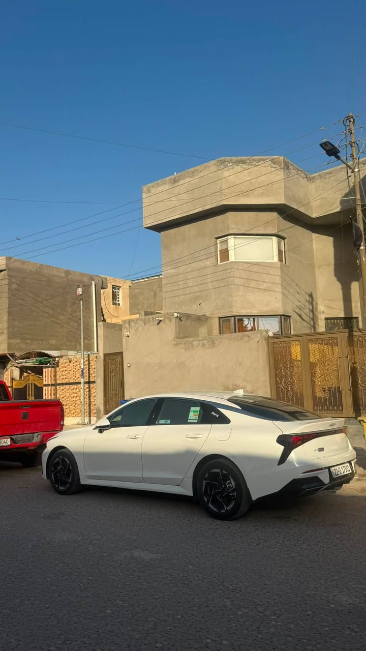 السلام عليكم
K5 
سياره خليجي كفاله عامه
 
سياره فول عدا البنراما معروفه مواصفاته الخليجي

السياره رقم أربيل باسم شركة تحويل او وكاله 

مكان السياره البصره ابو الخصيب حمدان 
***********

