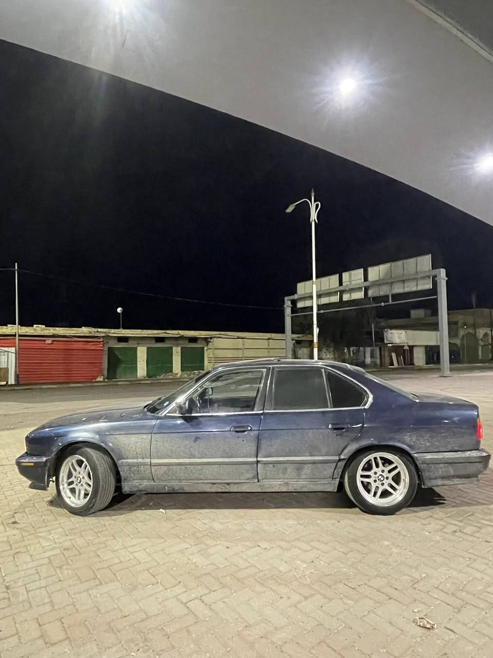 بعد التحيه والسلام
بيئم. ٩٢

حجم ٥٢٥ اصل وفصل وبليته كير ومكينه جديد 

رقم اربيل جديد سنويه لل ٣٠هزه جديده شرط تحويل 

داخل جلد دبل ايرباك شاشه ومسجل 

دعاميات Mرياضي 

صالنصه رياضي فول صوت 

ويل Mاصلي 

شلعه فول تشلع تبليط 

تبريد ثلج وتدفئة نار طكتين 

سياره ماشاءالله مابيه ولا برغي نقص 

مكاني تكريت سعر ٦٨وبي مجال قليل شراي يتصل بدون مراوس 

رقمي ***********
