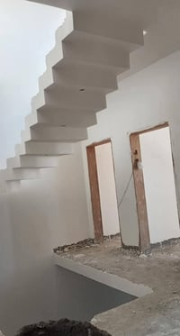 كادر • بخ وبياض • متفرغ حالين