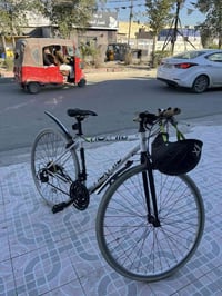 باسكل رياضي للبيع الباسكل نضيف تايراته نضيفه جوابه جدد ويا خوذه بريكات...