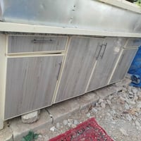 كاونتر الامنيوم للبيع قطعتين فقط سعر 140الف بي مجال 07747025268