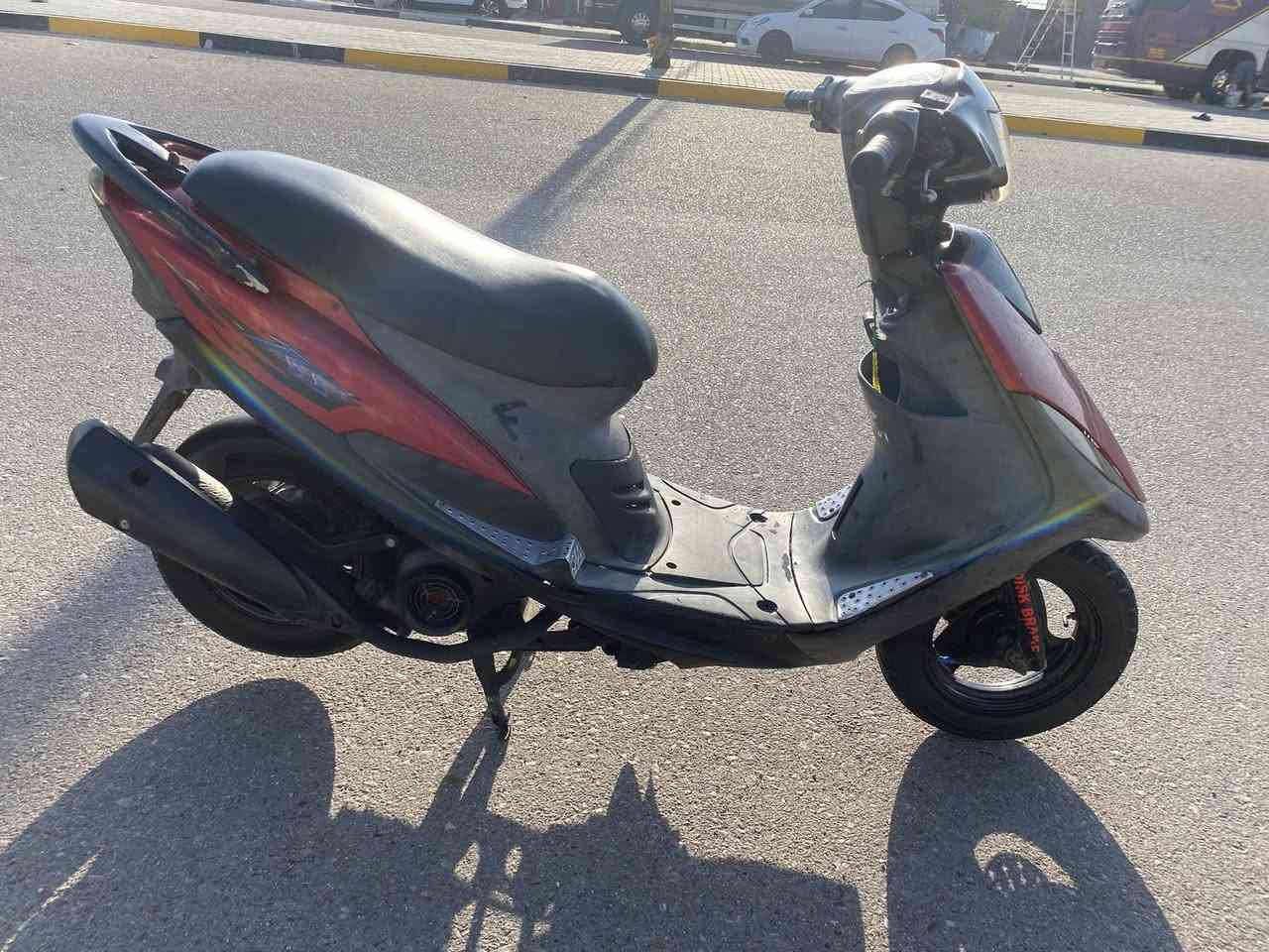 ماكس عدله ما مفتوحه بوشه 49اصليه شغاله سلف هندر اشاير سكنات لايت زنون دبلات امامي وخلفي  هورن ملاحه كله مختمه سعر 625وبيه مجال مكاني الحيانيه دور الشرطه استفسار  ***********
