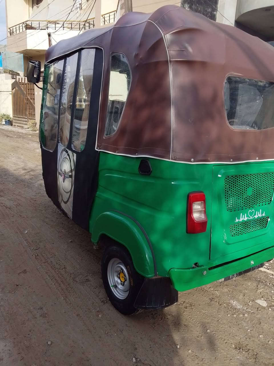 تكتك 22 شهر 9 رقم وسنويه ديالى تحويل ثاني يوم كامله مابيها اي نقص مكينه مامفتوحه واكسل وكهربائيات ودبلات كله فول مال جناي السعر 8٫800 وبيها مجال بسيط تعال خاص او اتصل ***********

مكان/ بعقوبة الرحمة....?
