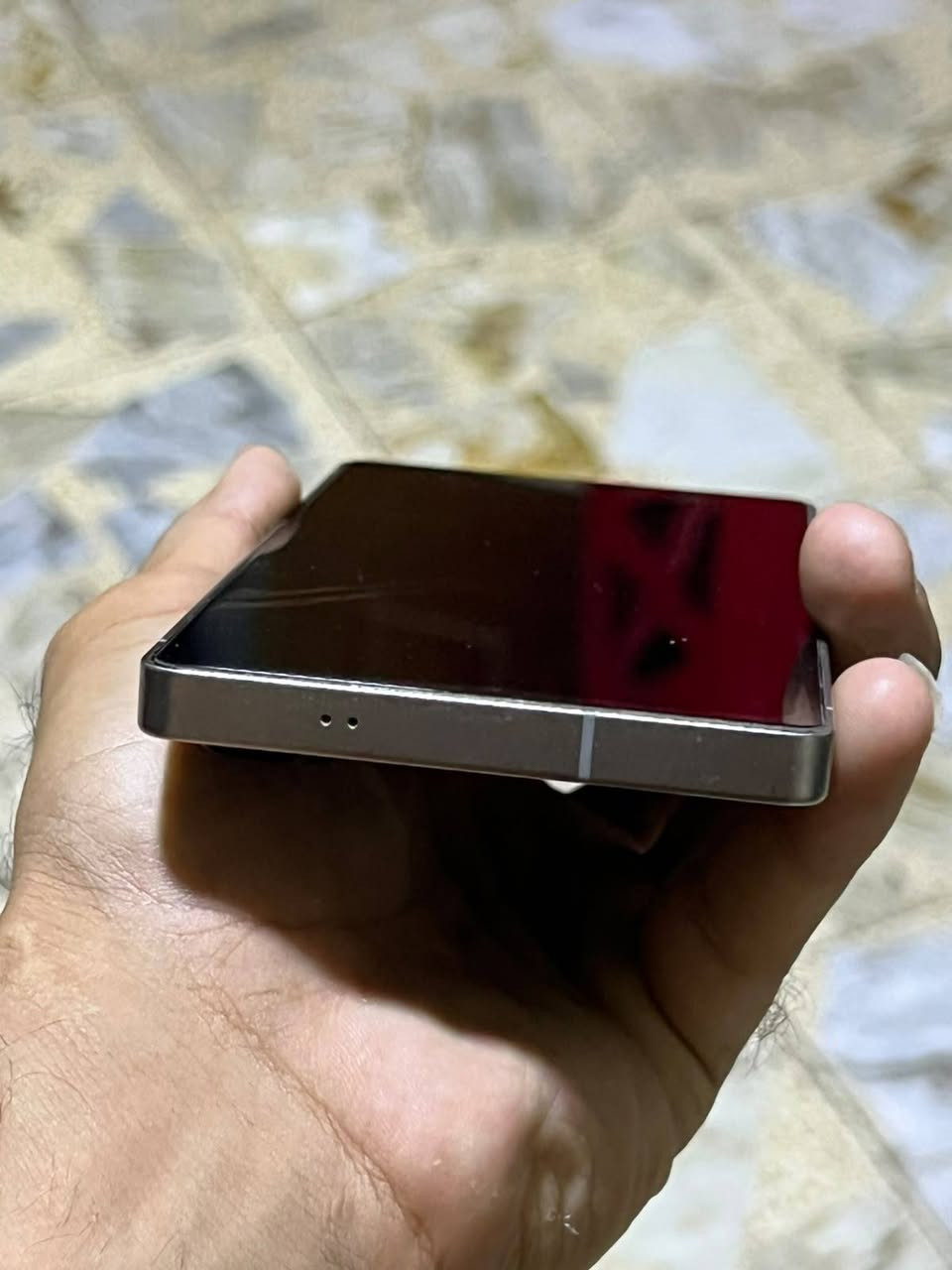 S25 ultra
ذاكرة 256 
كارت الضمان وكارتونته موجوده 
مكفول من اي عطل 
استعمال اقل سنة نظيف كلش 
مكاني حله حي مهندسين 
السعر مليون و ١٥٠ 
واتساب ***********

