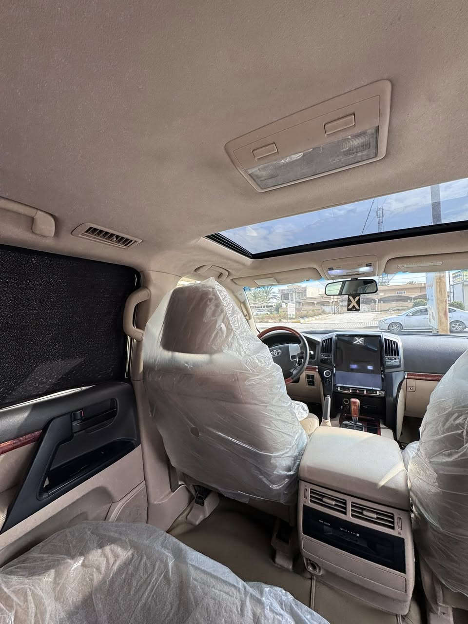 سلام عليكم لاندكروز((بريم ))موديل /13/فول/1/1كفاله عامه ..فول مواصفات /***********فيس لام تواجد
