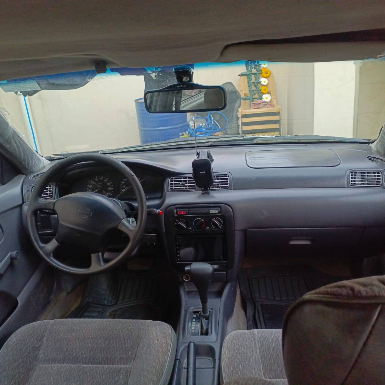 نيسان سنترا
موديل ١٩٩٨  ياباني 
اوتماتيك
السيارة ابلادية بدون صبغ و تبديل
بغداد حي العامل ***********
٣٩ ورقة
