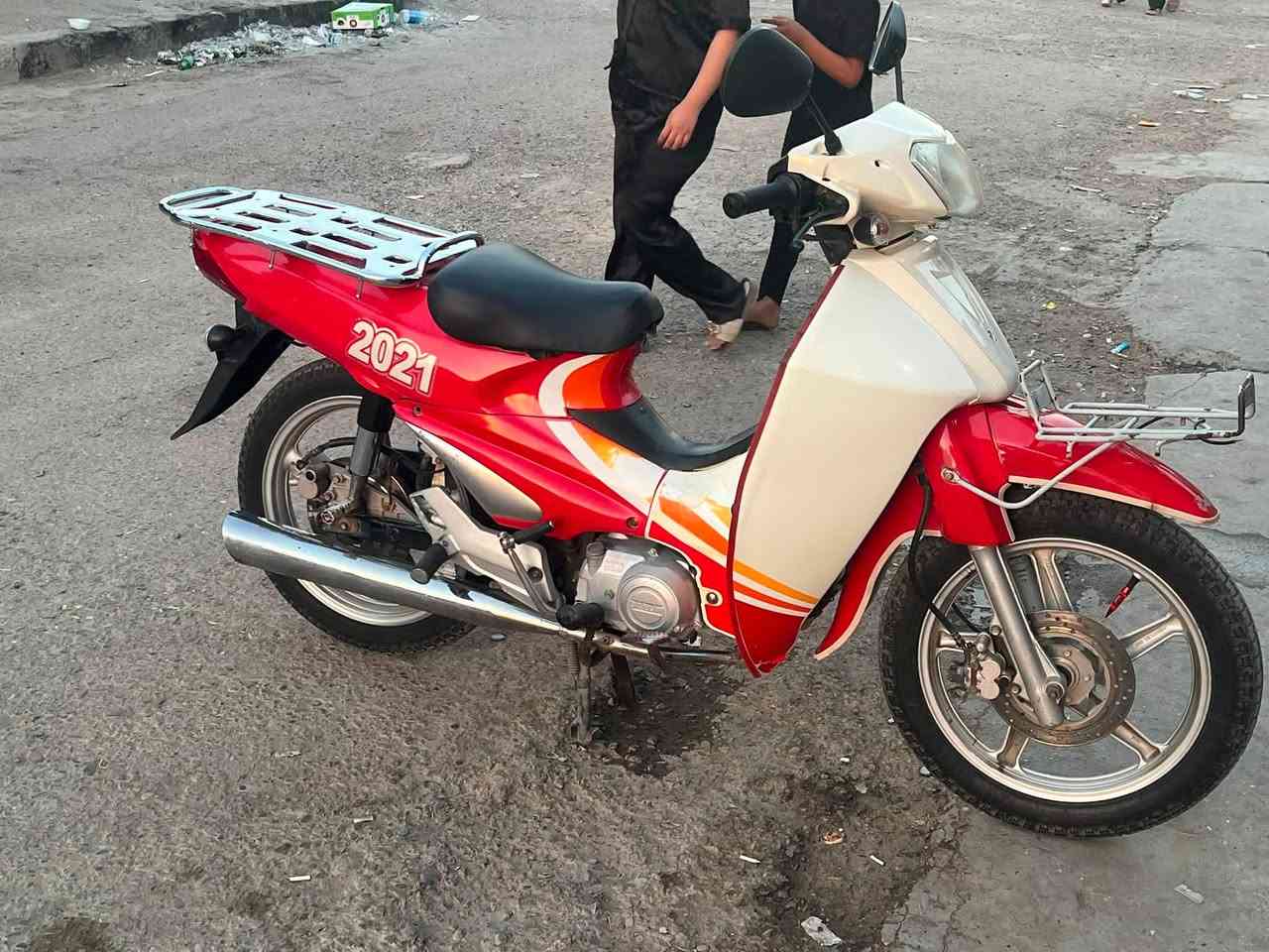 سرفيز للبيع ابلادي
مكينه ممفتوحه ابلاديه 
السعر 900 وبي مجال 
الرقم ***********
