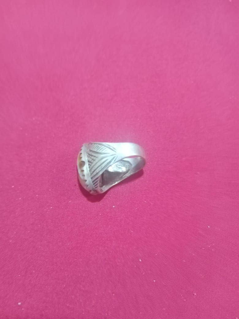 السلام عليكم
مكلف بلنشر
كل قطعه وسعرها
الموشراي لايعلق ولايراسل


**إذا كنت صاحب هذا الإعلان وتريد حذفه لأي سبب، رجاءا أرسل رسالة إلى الدعم الفني**