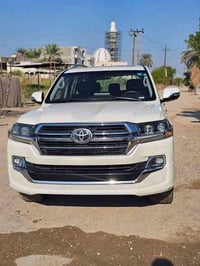 الـسلام عـليكم   لاندكروزر للبيع  مكفولة  رقم بغداد بحريني فول مواصفات...