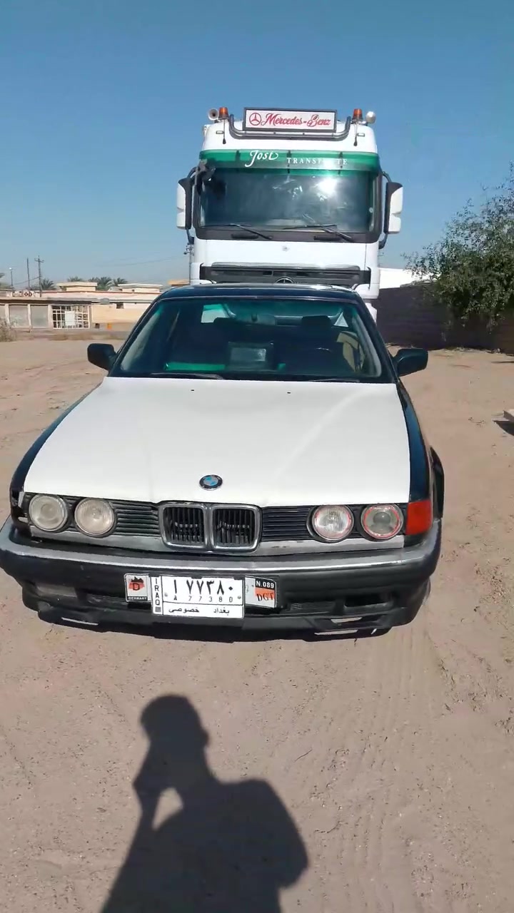 من رخصه الادمن ⚜️
BMW E32 735i⚜️

موديل 1992♦

رقم بغداد مشروع وطني ✴️

صدر 80%✅

تخم تاير جديد ✅

مكينه نضيفه ♦

الكير بي مشكله ( من يحمه يقل السحب ماله) 🟦

ابيعلك كير كايم 🔶

السياره كشر نضيف بس يراد صبغ للبنيد والجاملغ الايمن 🔰

البنيد ماله الابلادي موجود بس بيه ضربه خفيفه من الامام♻️ 〽️

السياره جاهزه من كلشي عدى الكير ♦

فتحه سقف ثلاث وضعيات 🔋

جام كهرباء شغال APS شغال 🪙

رقم التلفون *********** بي واتس اب وموجود خاص🪄  
الصور القديمات مع الجديدات 🏳

السعر قيم بما يرضي الله 📌

اسف على الاطاله وسلامتكم ♥
