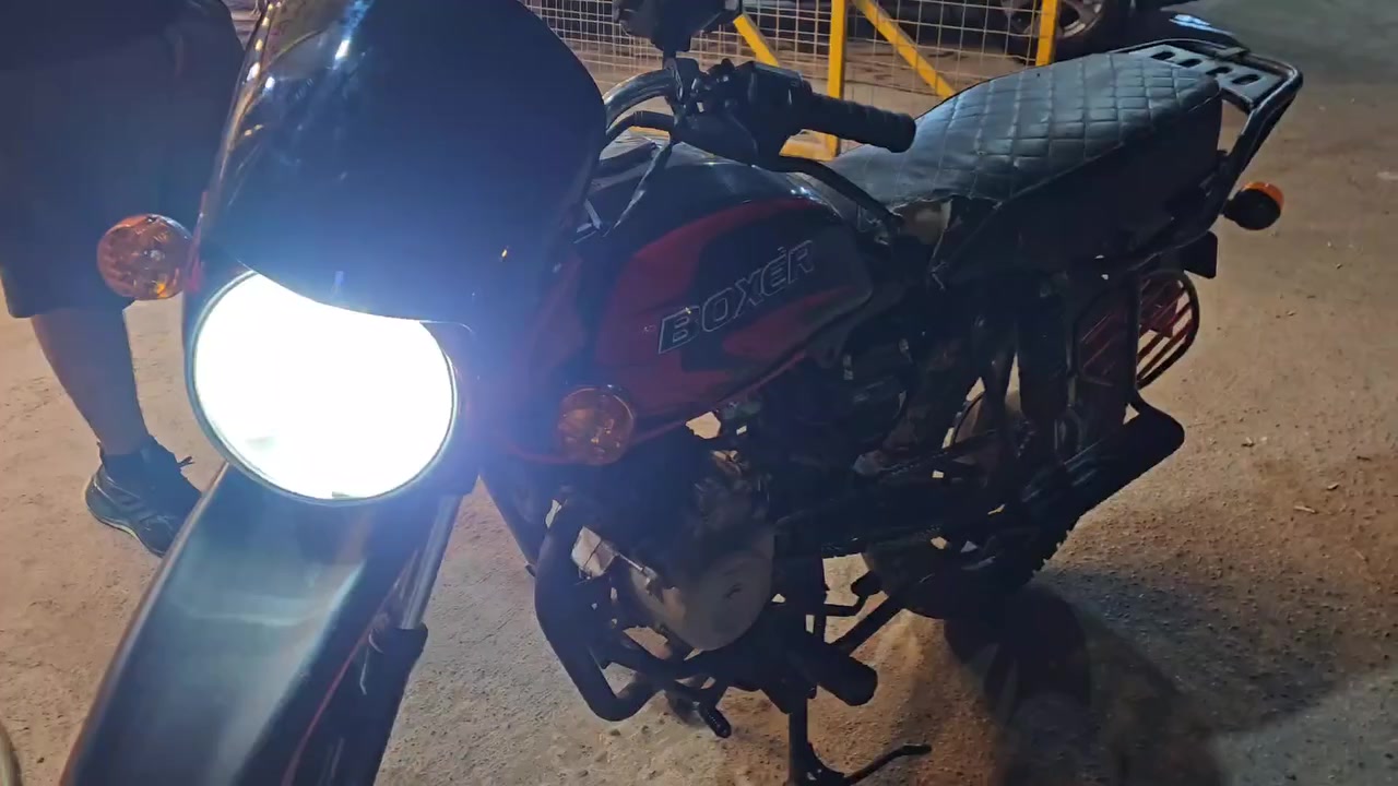 السلام عليكم بوكسر بدون اوراق بيها نقوصات مثل گفر باتري ودوشمة كشن سعرها 700 وبي مجال بسيط
الدورة ابو طيارة

***********
