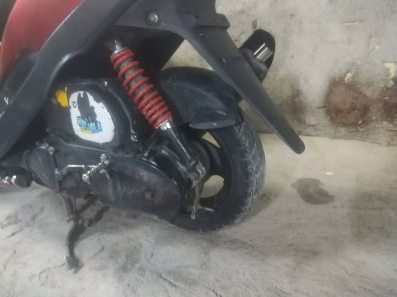 سلام عليكم ورحمة الله وبركاته دراجة ماكس عدلة نضيفة مكينة ٤٩ امجفتة مرة وحدة اسعر 450وبيهة مجال بصيط صالنصة اف ام التواصل ***********
