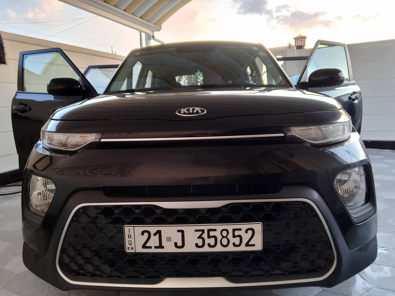 مساء الخير 
صول2020 معروفه موصفات الصول
السيارة جديدة مال بيت
السعر129وبيها مجال بسيط
***********
