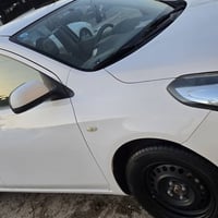 نيسان سني هندي بليته الزركه موديل ٢١ ماشيه ٨٠ سياره حلوه ومرتبه مكلف ب...