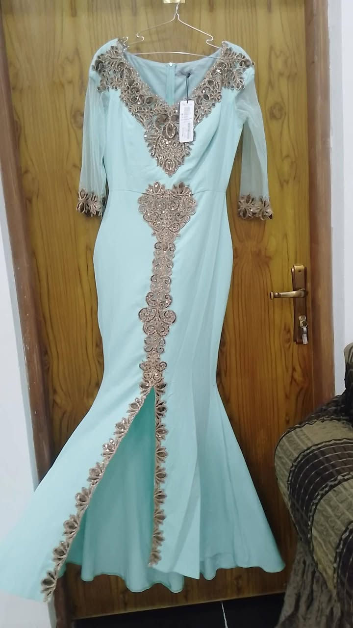 هلو بنات فستان جديد غير مستعمل بعلامته للبيع حجز خاص


**إذا كنت صاحب هذا الإعلان وتريد حذفه لأي سبب، رجاءا أرسل رسالة إلى الدعم الفني**