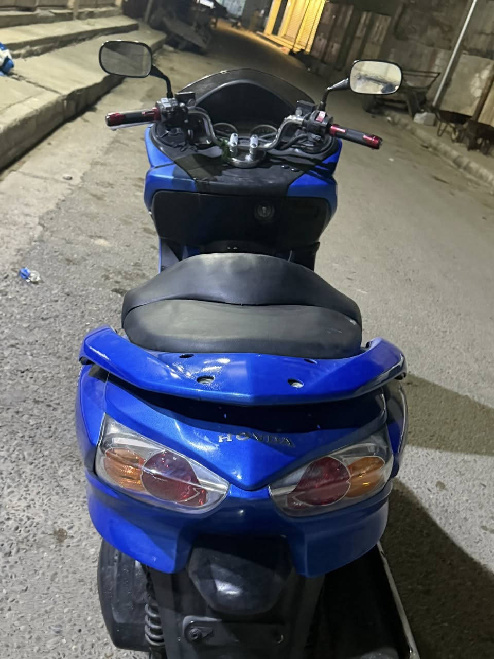 السلام عليكم
فورزه 10/0
محرك ما مفتوح 
كير 7نمر سبورت 
سعر 1250 
مكاني الفلوجه 
***********
