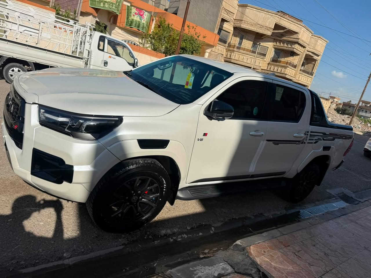 مرزي موصفات GR سعودي ماشيه 90 الف بي قطعتين صبغ فقد موديل 2022 سيارة جديدة مكان سيارة كركوك السعر 335 بي مجال شي بسيط ***********
