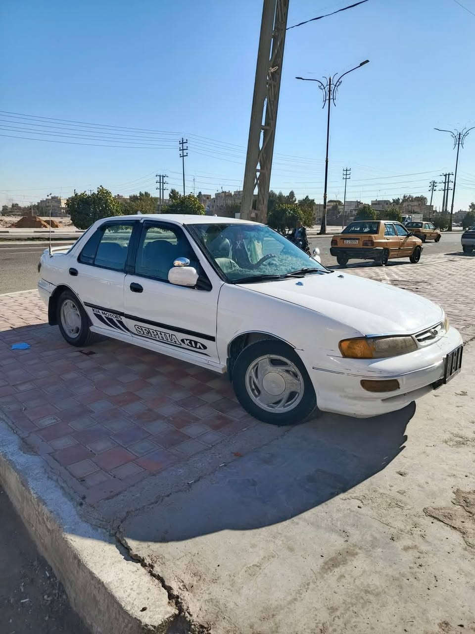 السلام عليكم
كيا سيفيا للبيع موديل (1995)

رقم انكليزي كربلاء /سنويه صالحه لسنه2030 
مكاني بابل/ابي غرق/السعر 30 وبيها مجال
بأسمي السياره /للاستفسار الاتصال ***********
