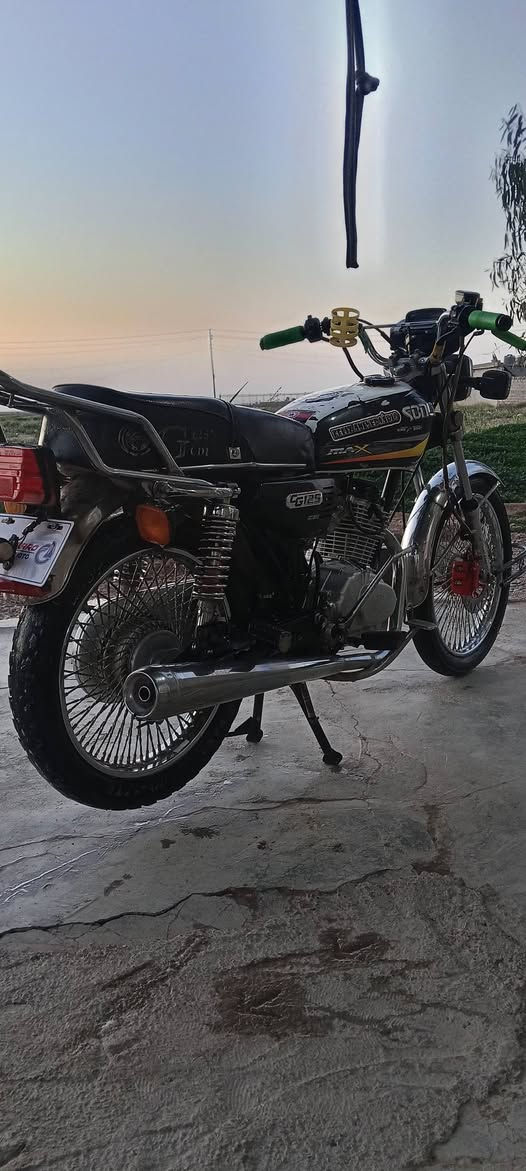 سلام عليكم
سولنك اربعه كير موديل 23محرك بلادي اوراق سعره 450 جلولاء قرية جميله ***********خابر مامتواجد عالخاص
