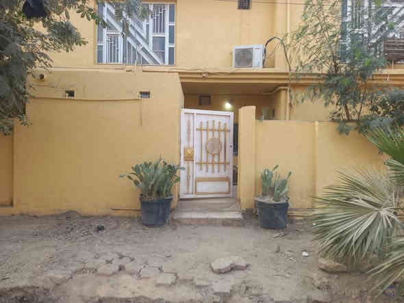 مجانا 
زميج مخلوط بدمن تقريبا بي كنتر الي يريده او يريد جزء منه يجي ياخذ واهلا وسهلا 
***********
العنوان زين القوس الشارع بين ( شارعي الشيرازي والمدارس ) 
مراسله خاص او الاتصال او تدك الباب وكل الهلا
