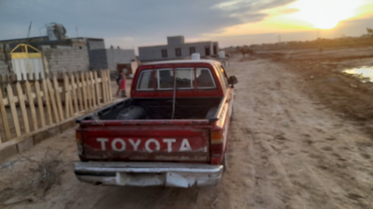 السلام عليكم
بيك اب موديل 92رقم بغداد اصفر ابيع كوم حديد اتعهد بس بصوليات
***********
