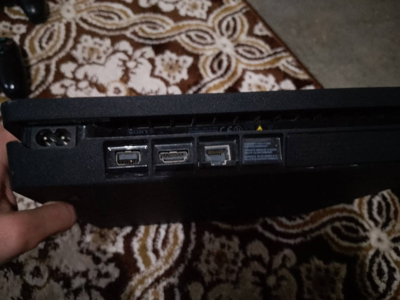 بلي 4 سلم اونلاين نص تيرا لوك ستيكر نظافه ٩٠ مع جوستيك عدد اثنين وحده اصليه و ثانيه تجاريه و ملحقاته الباقيه همين اصليه ما مفتوح ابد مع حساب العاب ابرز العاب المميزه بالحساب 
Red dead redemption 2
GtaV 
Battlefield 1 
Battlefield 4
Battlefield 5
Battlefield 2042
Battlefield hard line
Farcry 5
Tomb raider shadow 
Tomb raider rise
The Witcher 3
Tom Clancy's 2
Snon runner
Gran turismo 7 مع حساب قوي
Assassin's Valhalla 
Assassin's odyssey 
The crew 2
Kena
FIFA 19
Watch_dogs 
السعر ٢٣٠ الف و بي مجال بسيط موقع السليمانية ما عندي توصيل الغير محافظة الي حاب يشتري يتواصل وياي


**إذا كنت صاحب هذا الإعلان وتريد حذفه لأي سبب، رجاءا أرسل رسالة إلى الدعم الفني**