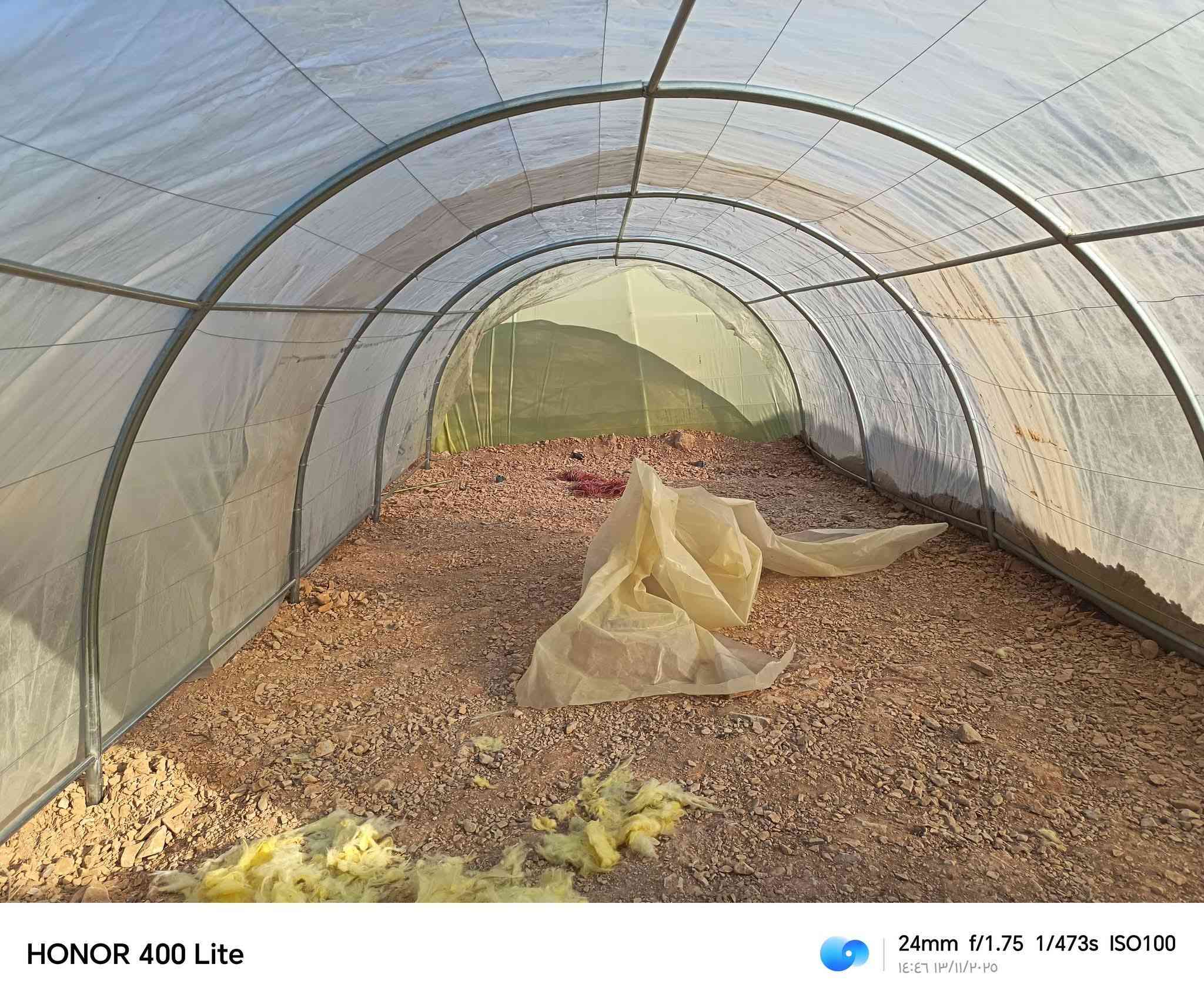 کۆگای ڕێباز تۆربەی بۆفرۆشتنی بەیتی پلاستیکی بچوک قیاسی6متربە3مترونیو نرخی70000هەزارە بێ لایلۆنە نەونیشان چوارقوڕنە گوندی گرجان سەردووسایدی گشتی بەجوملەو مفرەد بەردەستە ژم***********ژم***********گەیاندنیشمان هەیە
