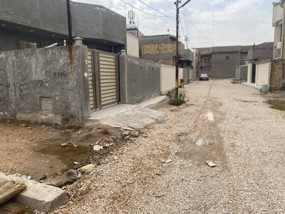 قطعه 100 متر حي الجزائر ع الحولي خلف مستشفى الحياه مدفونه وجاهزه  شوارع نظاميه منطقه مرتبه السعر 37 للتواصل ***********
