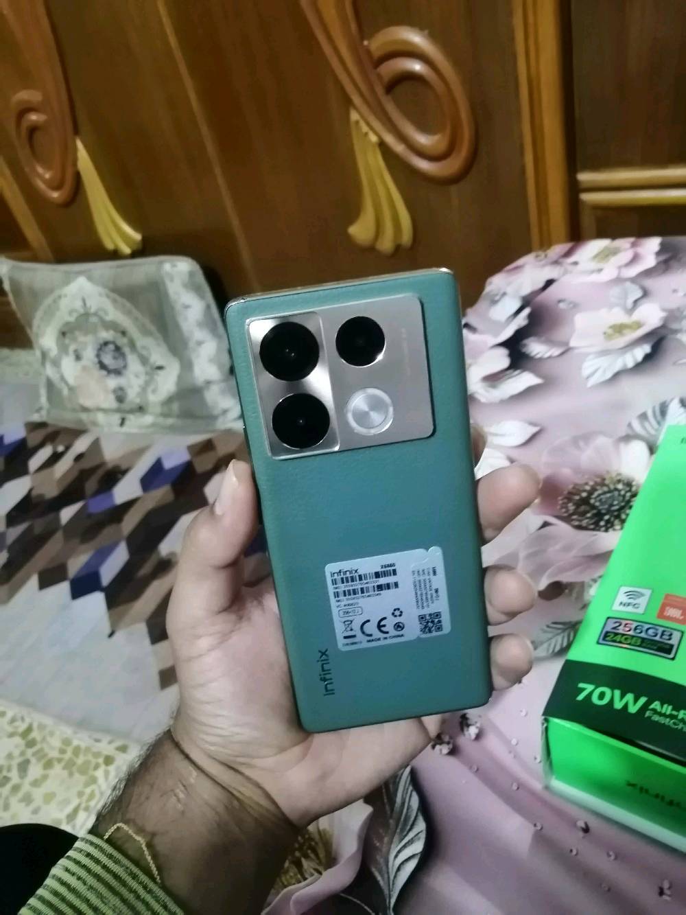 السلام عليكم
انفنكس نوت ٤٠برو 
ذاكره ٢٥٦
رام ٢٤ 
شحن ٧٠ واط واير لس ٢٠ 
بطاريه ٥ الاف
دبل سماعه من jBl
كامره ١٠٨ ميغا 
تردد شاشه ١٢٠ هرتز  

كامل ملحقات مكفول من الزلغ استخدام بيت  ملحقات مالته بلكارتون مامفتوحات

(مجرد ثلم صغير اباب مال الخط بيدي من طلعت الخط ماماثر ولو بنسبة ١٪) 
السعر ٢٣٠ الف وبي مجال حك جيتك
النجف الاشرف خلف الملعب 
***********