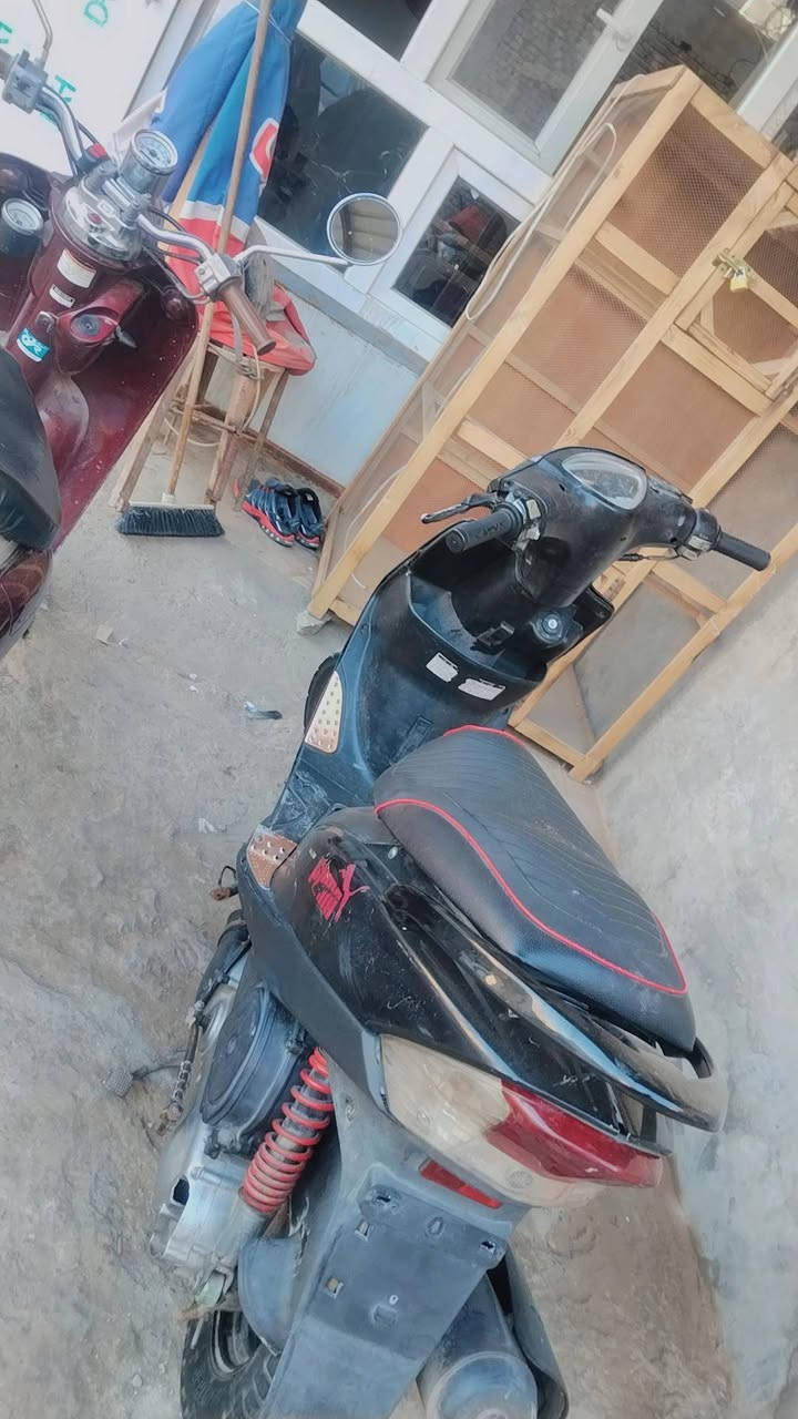 سلام عليكم دراجه ماكس عدله لبيع
دراجه حلوه ختم واحد تريد تفاصيل اكثل 
***********
