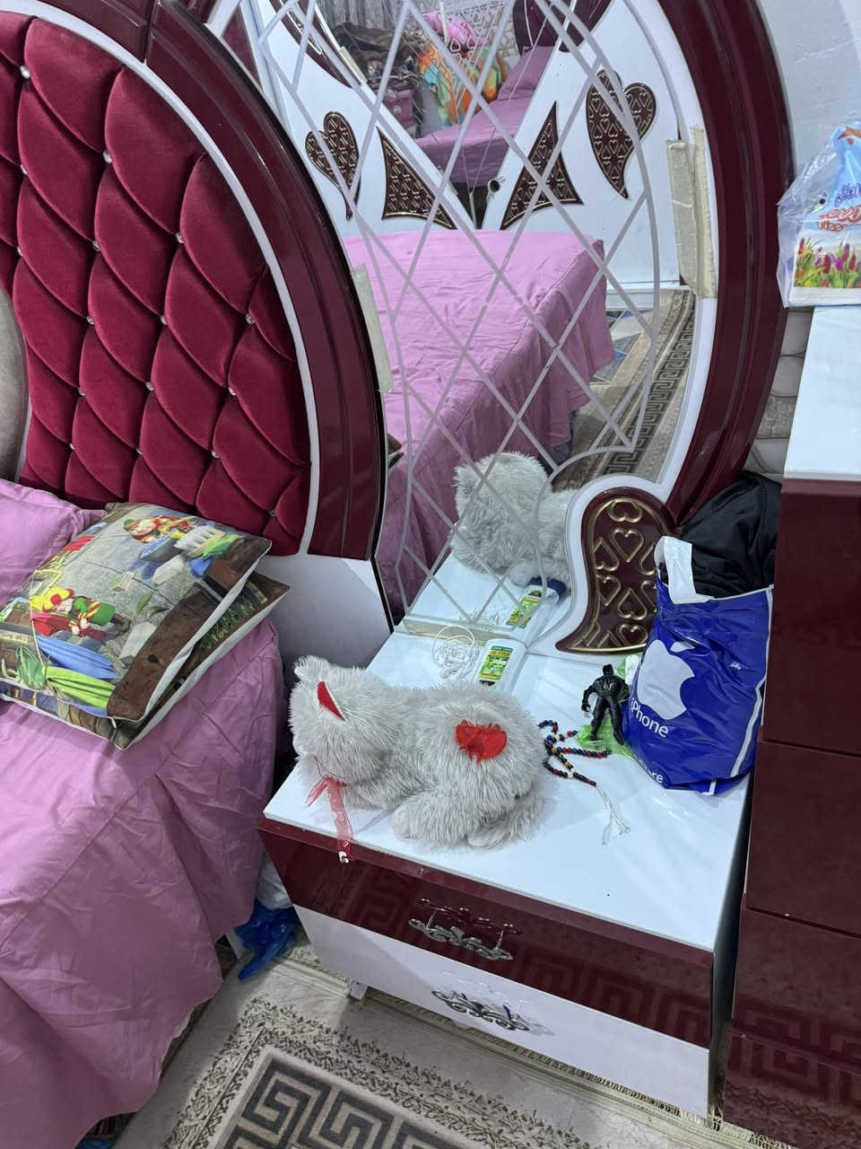 السلام عليكم غرفه نوم للبيع 7قطع مكاني بغداد ابو دشير  مقابيل المستوصف رقمي ***********
