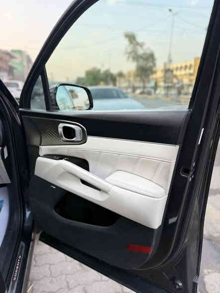 سلام عليكم 
سورنتو 2023 امريكي
هايبرد 
فول مواصفات عدا البنوراما 
محرك 2500 توربو
حادثها جاملغ وبنيد 
لون رصاصي 
داخل نضام vip 
ماشيه 44 الف 
كير ماوس 
رادار جانبي 
حساس خلفي 
هيتر ب الستيرن
كامره 360 
جنطه كهرباء
كير ماوس 
4 انضمه قياده
بعد بيها مواصفات مذاكرها 
العنوان شارع فلسطين تقاطع الصخره 
رقم الهاتف ***********
السعر 225وبيها مجال 
سونار موجود
