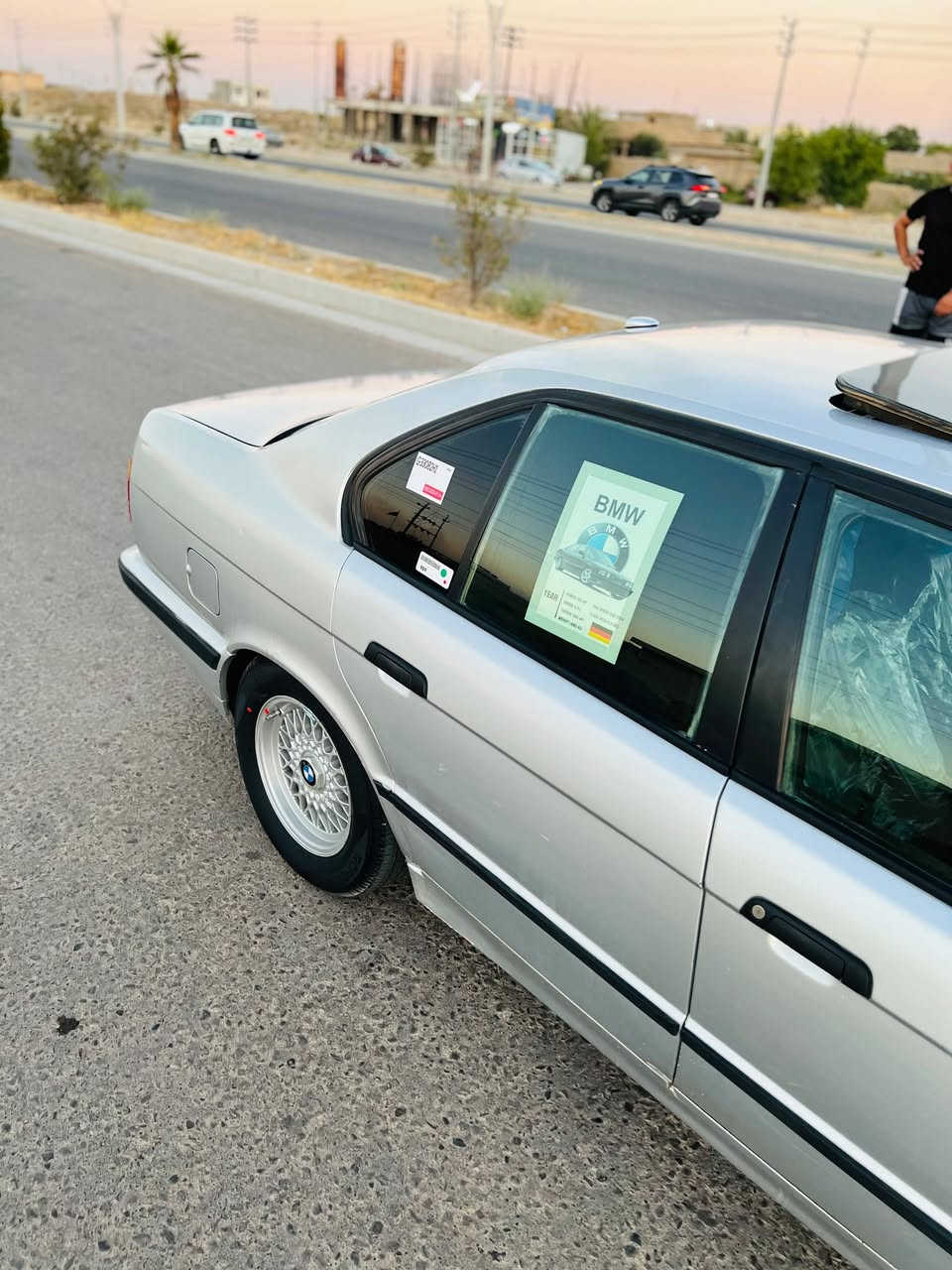 للبيع BMW بيع فقط بدون مراوس
525 اصل 
مسكر عدل
بجم عريض
موديل 92
محرك شرط 
كير شرط 
تبريد❄️
تدفئه 🔥
دبل ايرباك
تخم تاير جديد
كشنات جلد
بدون قطرة خياس
كهربائيات بلاد كله شغال
مرايات منفصل
4 بطاين جديد
رقم بغداد دولي
سنويه لل 29 مشروع وطني
صبغ جماليه فقط بدون ضربه 
الداخل نضيف حييل
مكان السياره تكريت 
السعر 60 وبيه مجال قليل
للستفسار ***********
