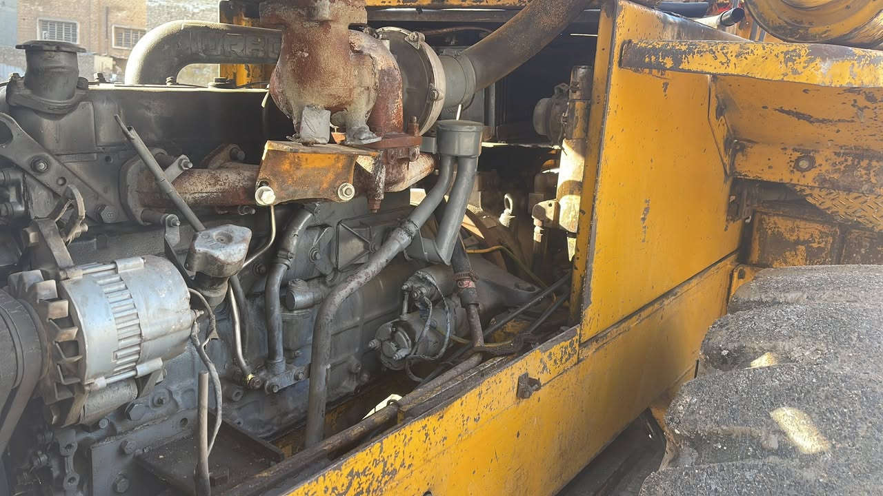 شفل للبيع مديل 81  رقم بغداد محرك B بريك 4 صنيه صدر فراك كله جديد تركم كير جديد تصال ***********
