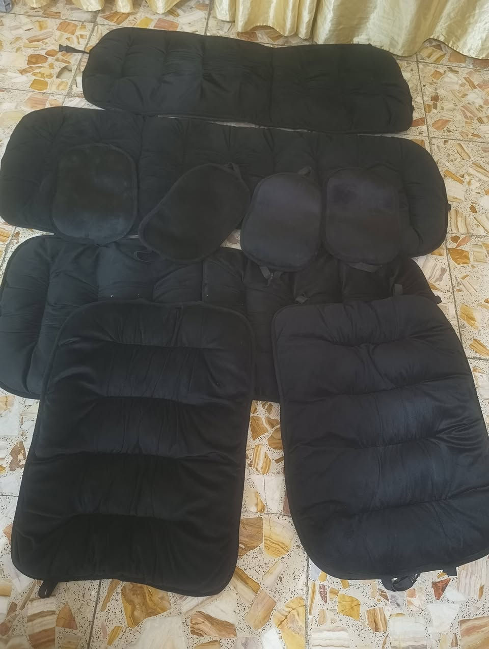 السلام عليكم .. للبيع دوشمه تلبيسه كامله ديباج لون أسود نفخ باله أخو الجديد يرهم لجميع سيارات الصالون مكاني حي أور السعر 20 الف فقط


**إذا كنت صاحب هذا الإعلان وتريد حذفه لأي سبب، رجاءا أرسل رسالة إلى الدعم الفني**