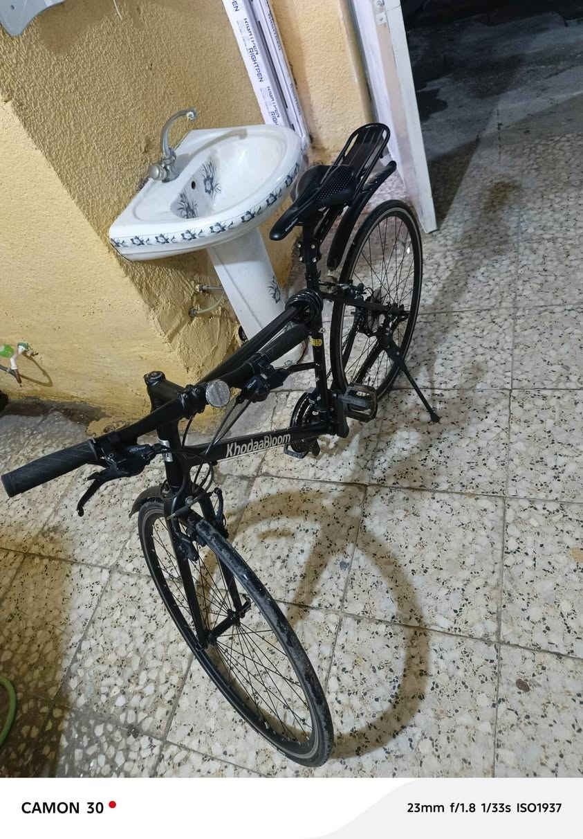 سلام عليكم
بيسكل ٧٠٠s
النوع البيسكل ايطالي 
البيسكل مختم كله 
ختم ويل 
ختم ركبه 
ختم لشه 
ختم بطيخات
بيسكل حيل جديد 
كيوره ٢شغله امامي خلفي ابريكات
بيسكل كامل للخير 
الاستفسار***********

