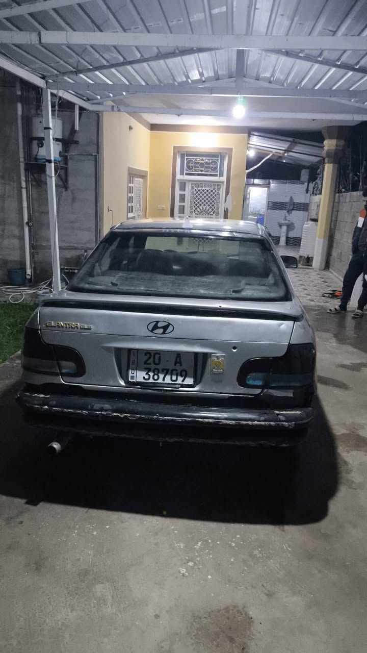 النتره 1993 للبيع مكينه خير من الله سيارة جاهزة هزة جديدة سنوية 2026 شهر 9 سياره بيهة فرام ممة وحدة معمرة سعر 24 بيهة مجال مكاني ديالى بعقوبه العبارة ***********
