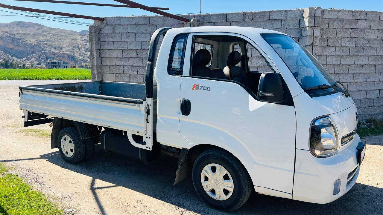 السلام عليكم كيه للبيع موديل 21 رقم كركوك شرط التحويل السياره مكفوله كفاله عامه شرط  وضع شركه گير محرك اكسل شاصي صدر تبريد ثلج تايرات جدد كلها بل شرط ماشيه 100 محرك مامفتوح عل وضع الشركه لاتنقيص ولا بخار السياره كلها شركه مكان السياره قريه المسحگ السعر135 وبيها مجال شي قليل الشراي يتصل ***********
